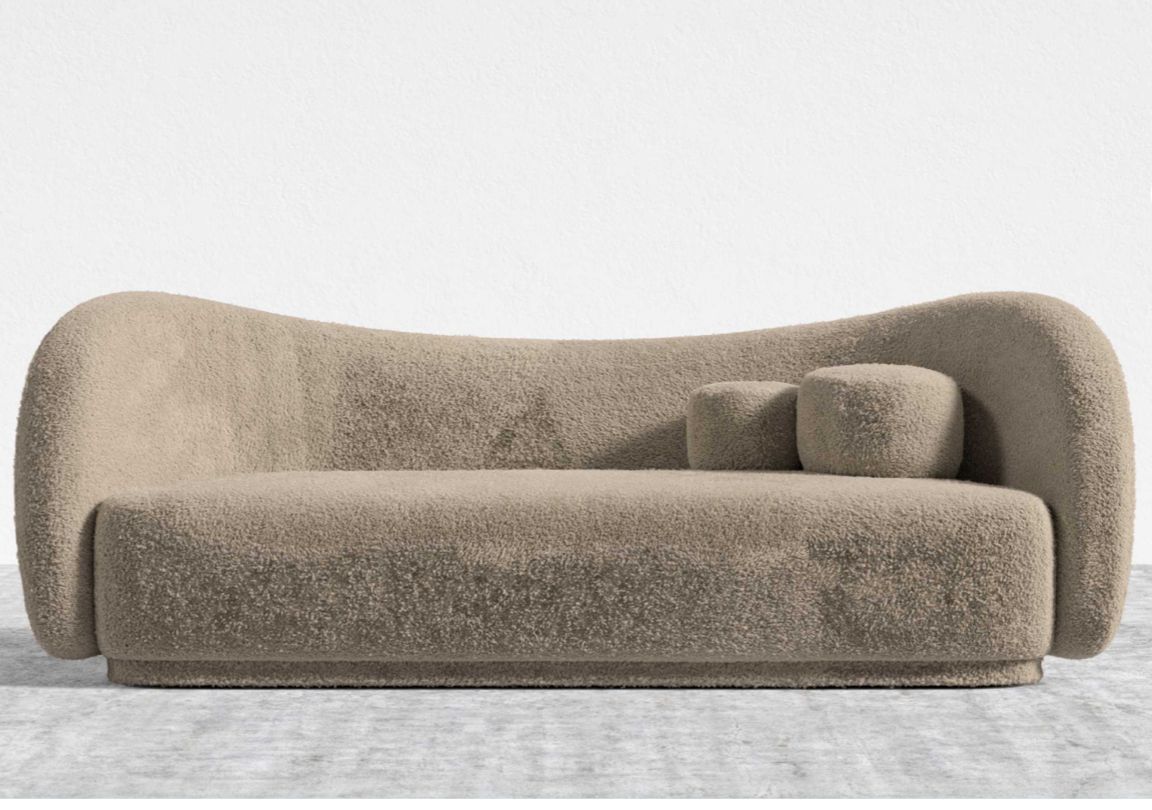 Curvie Sophie couch